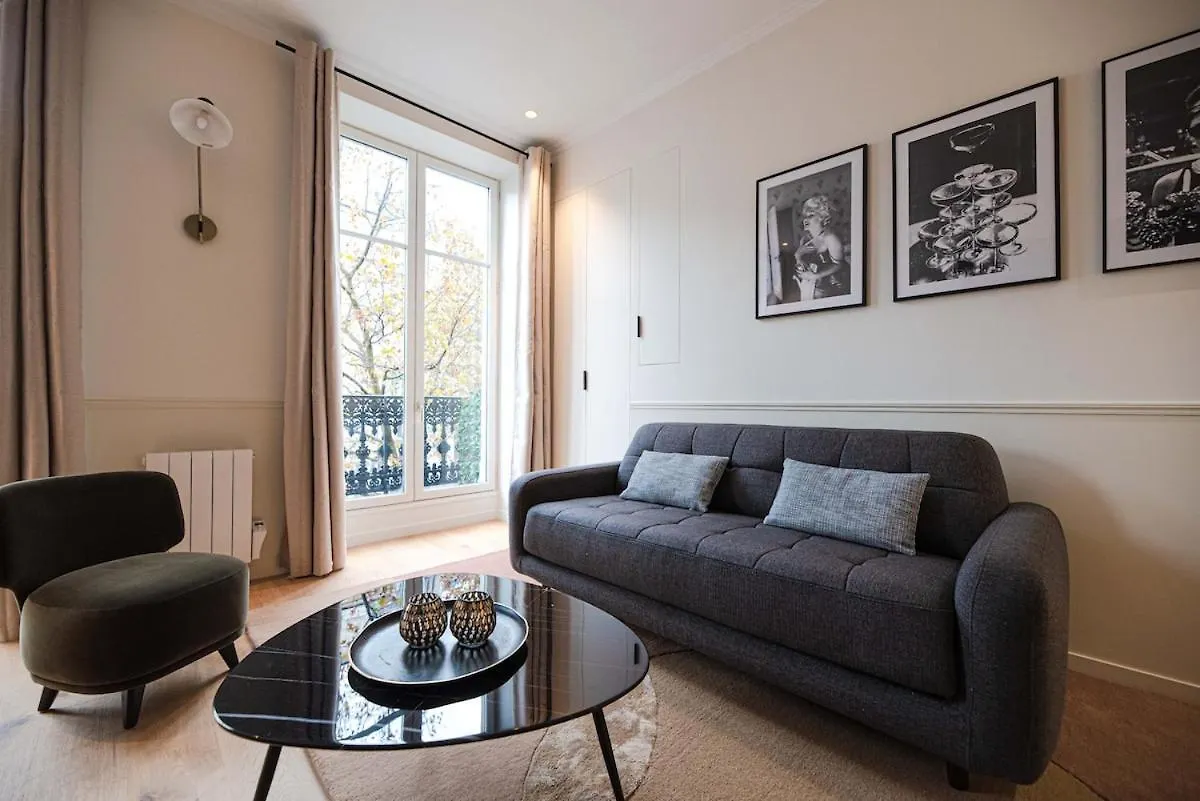 Appartement De Luxe Dans Le Centre De Paris 2-4P
